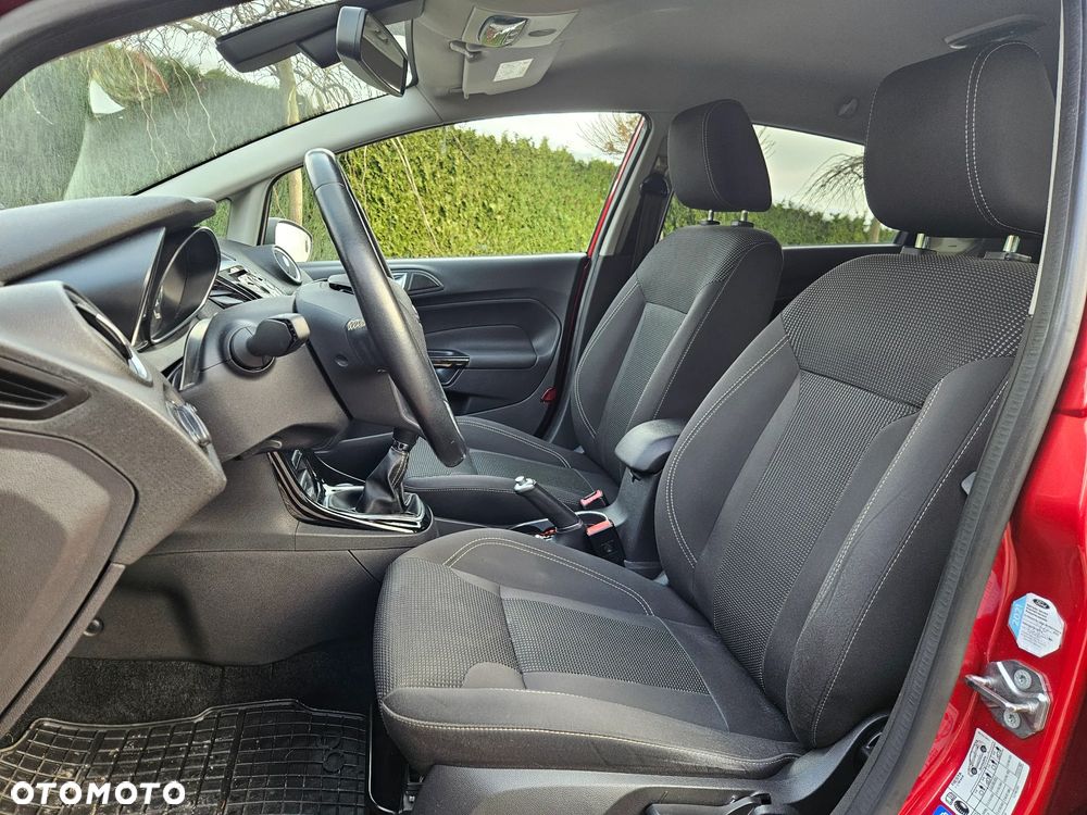 Ford Fiesta 1.5 TDCi Titanium - 24