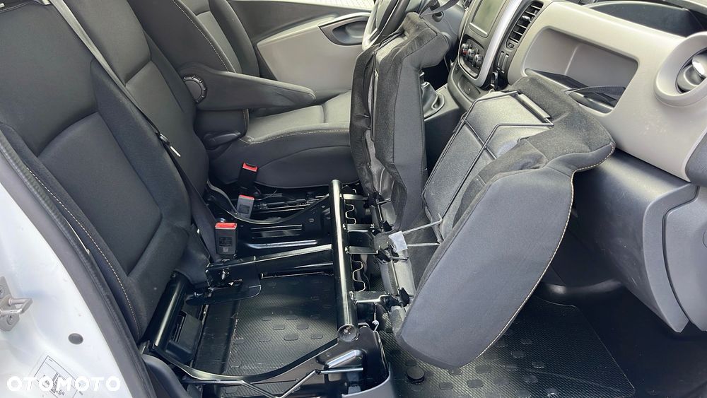 Renault Trafic - 19