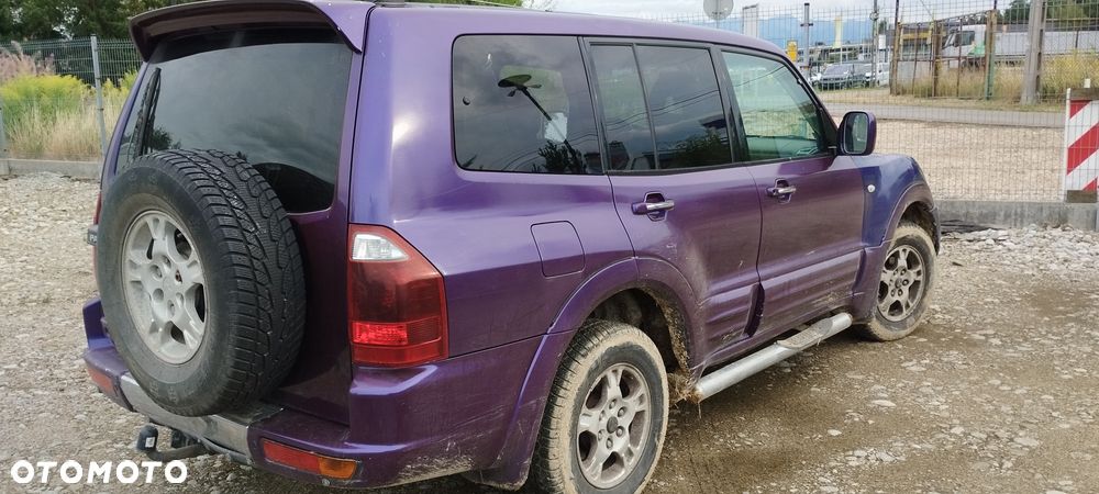 Mitsubishi Pajero - 5