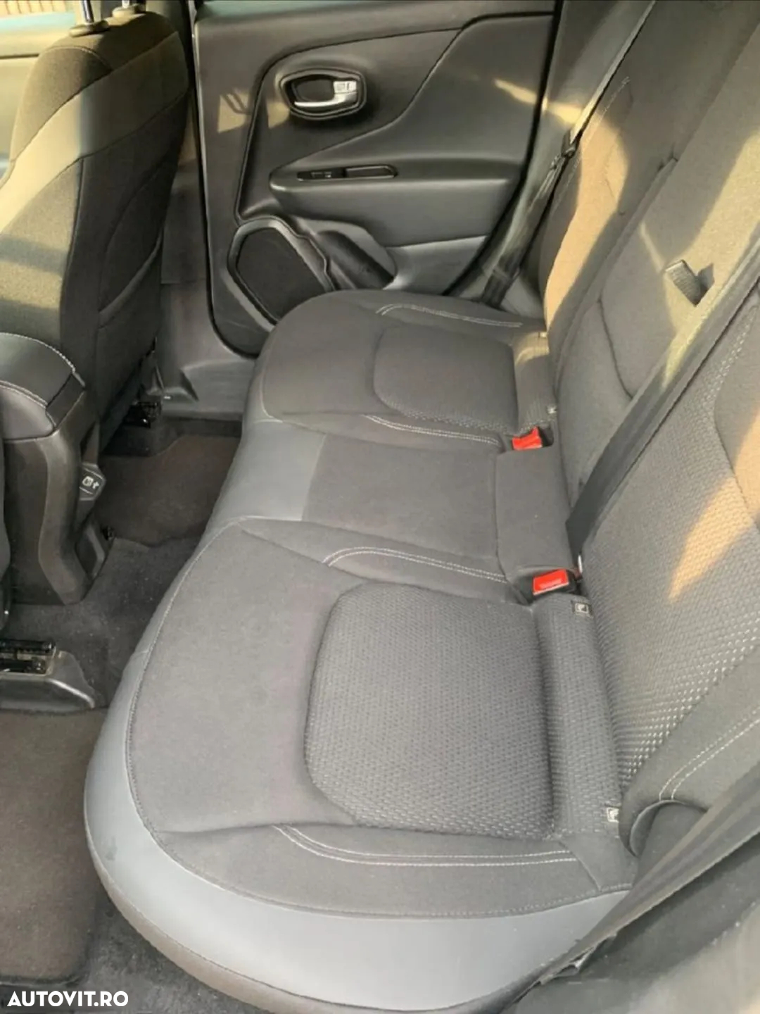 Jeep Renegade 1.3 T-GDI 4xe PLUG-IN Hybrid Automatik Limited - 9