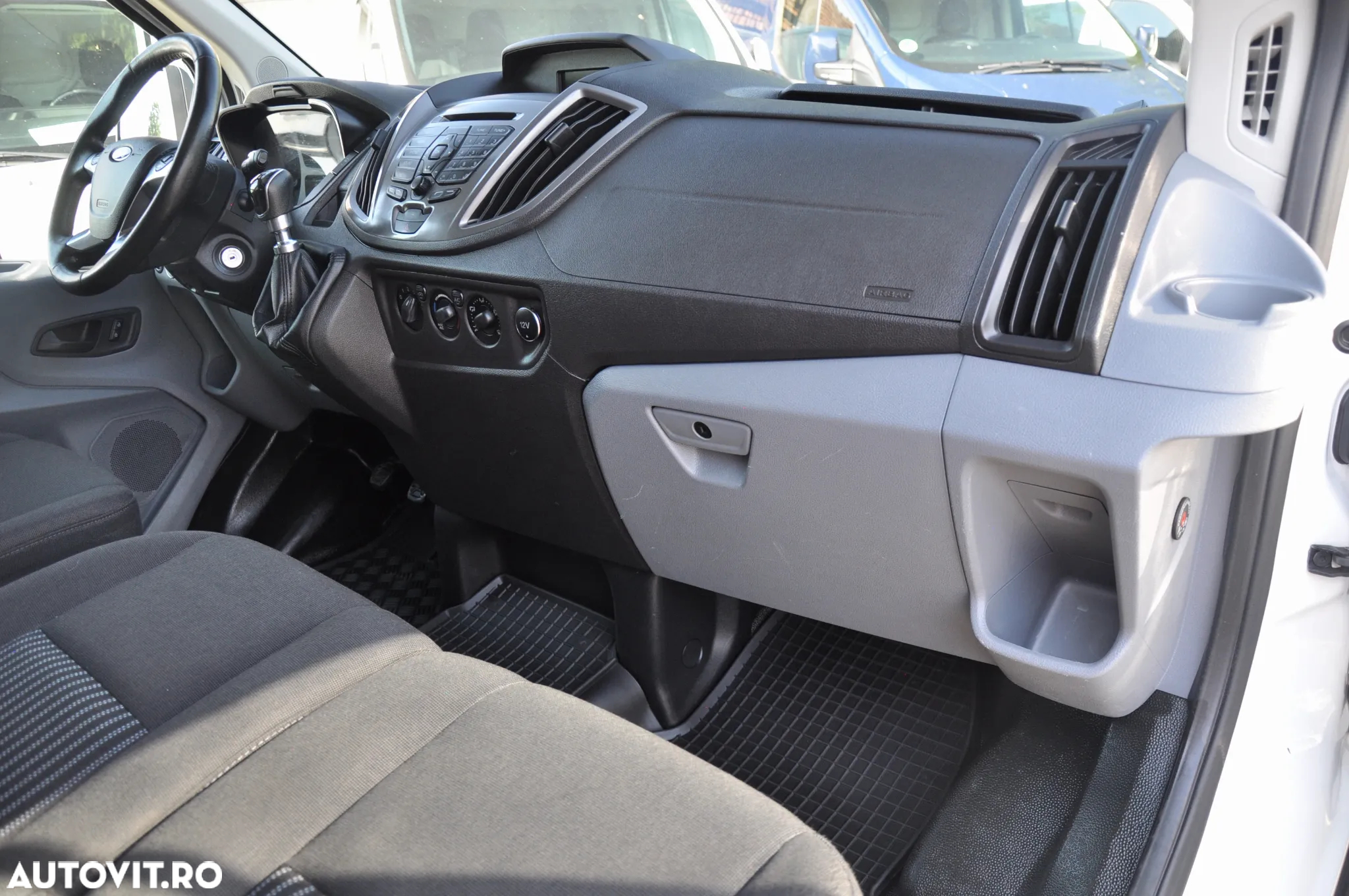 Ford Transit L3H3 6 Locuri - 12
