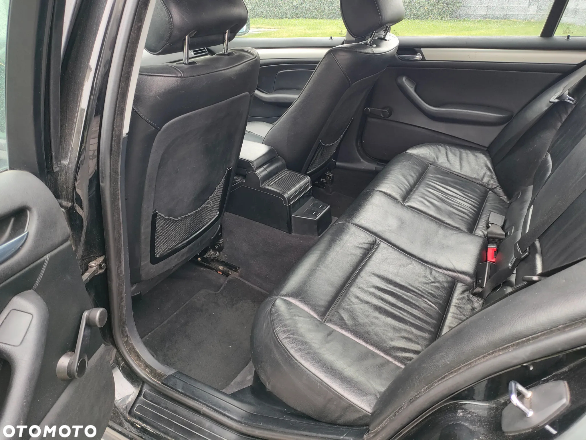 BMW Seria 3 318i Touring Edition Exclusive - 18