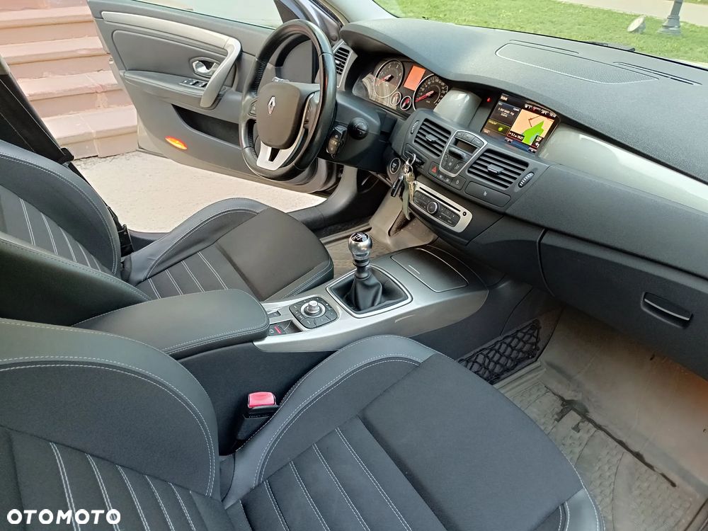 Renault Laguna 2.0 dCi Tech Run ESM - 29