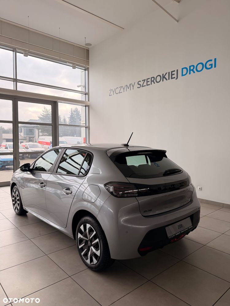 Peugeot 208 - 3