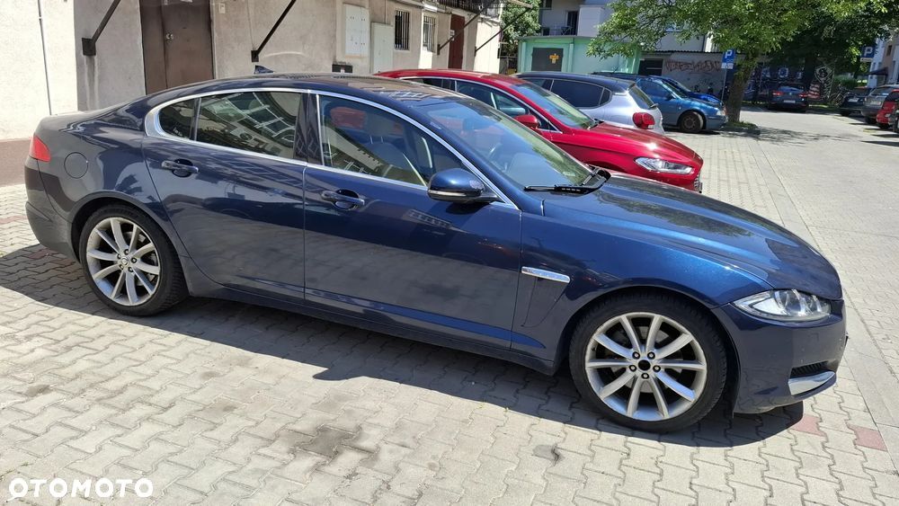Jaguar XF 3.0 V6 D Premium Luxury - 8