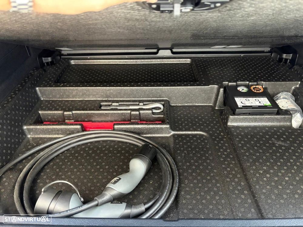 Mercedes-Benz EQB 300 4Matic - 42