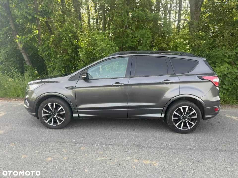 Ford Kuga - 2