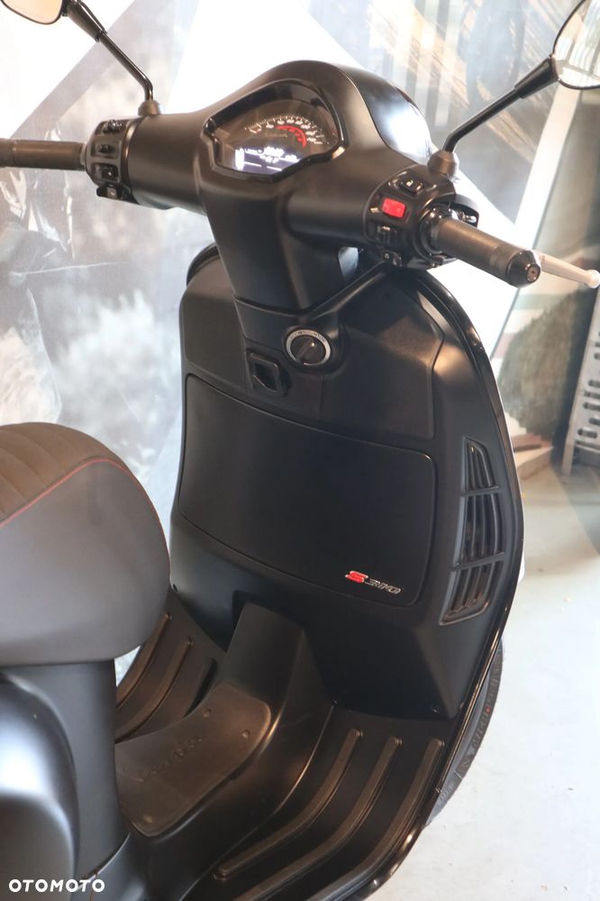 Piaggio Vespa - 16