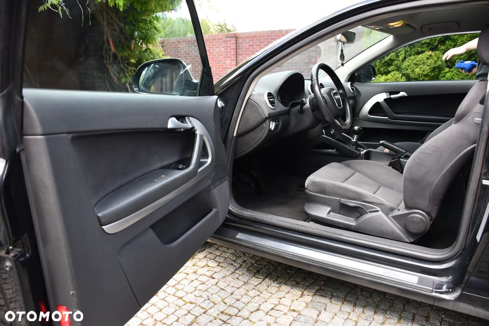 Audi A3 3-drzwiowe 1.4 TFSI Attraction - 10