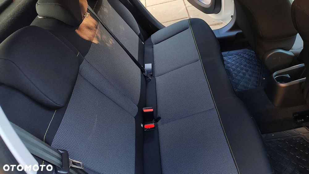 Citroën C3 BlueHDi 100 S&S SHINE - 22