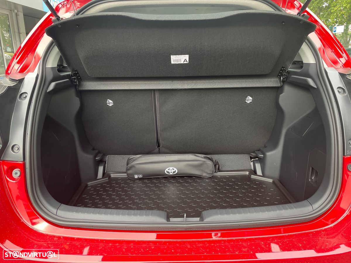 Toyota Yaris - 10