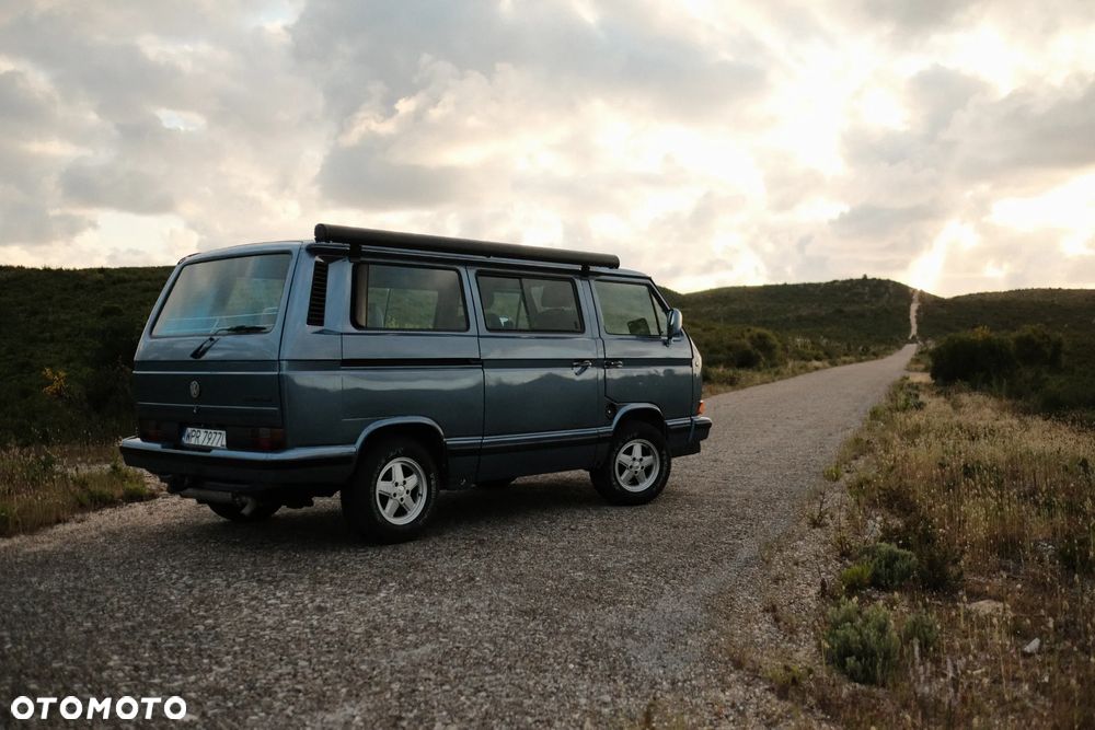 Volkswagen Multivan - 29