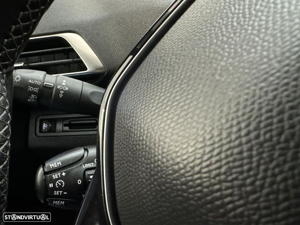 Peugeot 5008 1.5 BlueHDi Allure - 20