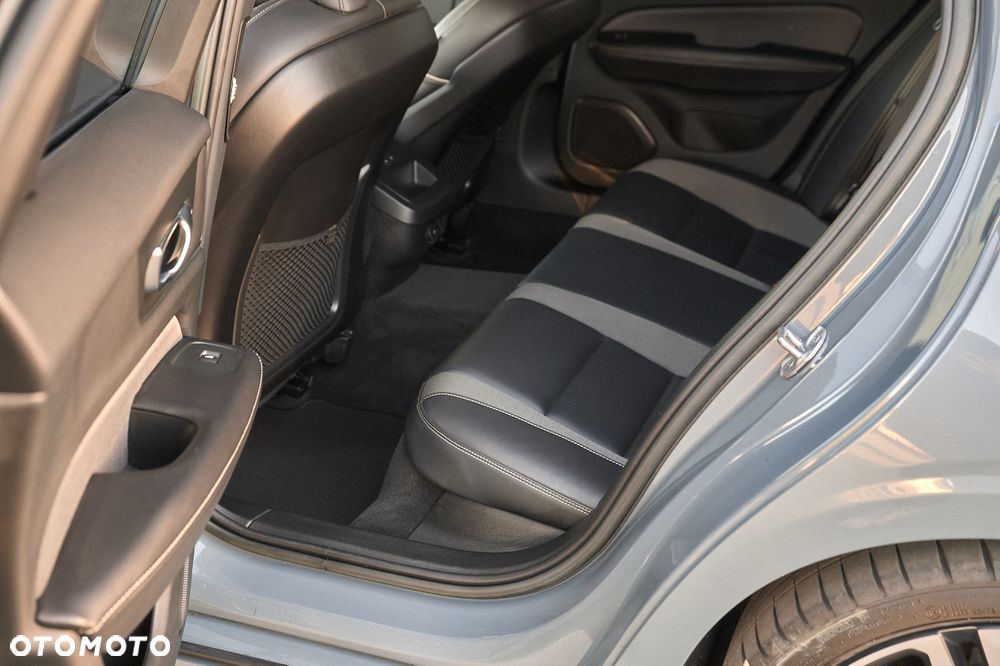 Volvo V60 2022