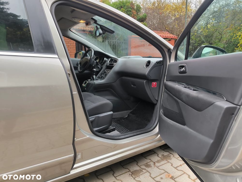 Peugeot 5008 - 18