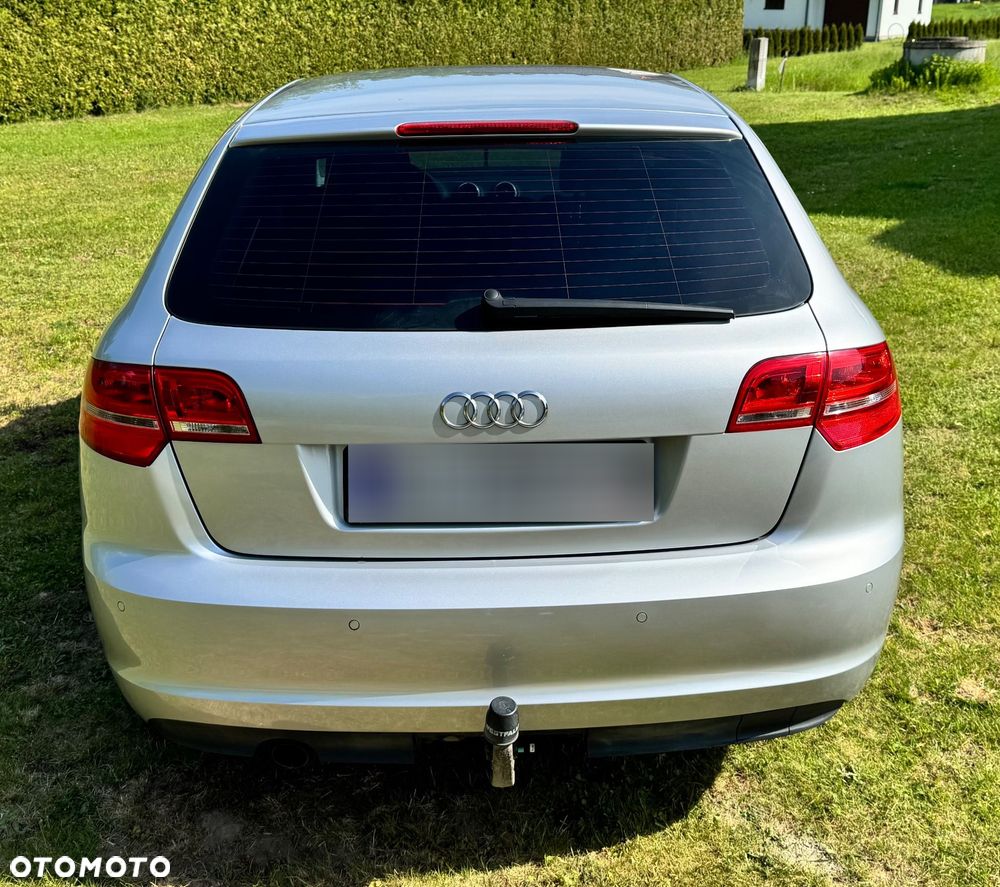 Audi A3 Sportback 2.0 TDI DPF Ambiente - 6