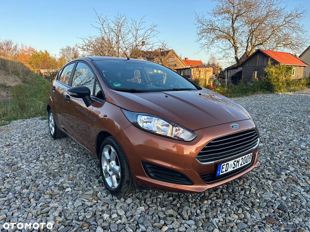 Ford Fiesta 1.25 Ambiente EU5 - 14