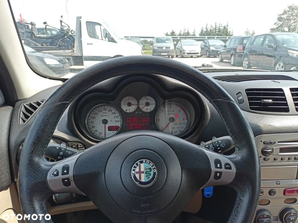 Alfa Romeo 147 - 9