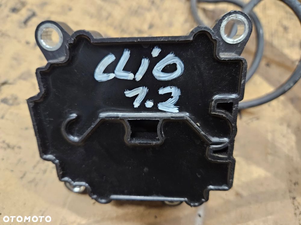 Renault Clio III 3 1.2 16V  TCE 1.2 B cewka zapłonowa D4F - 12