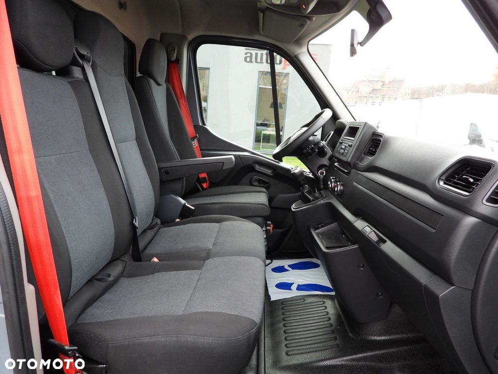 Renault MASTER PLANDEKA 10 PALET WEBASTO TEMPOMAT LEDY PNEUMATYKA KLIMATYZACJA  165KM - 37