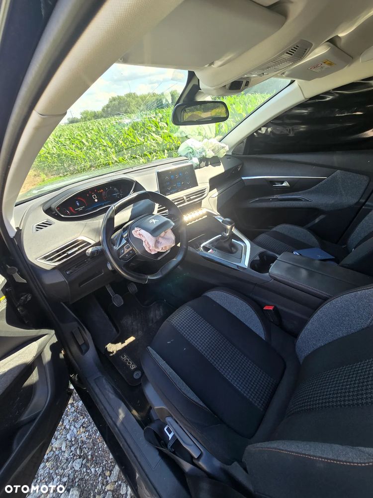 Peugeot 3008 - 9
