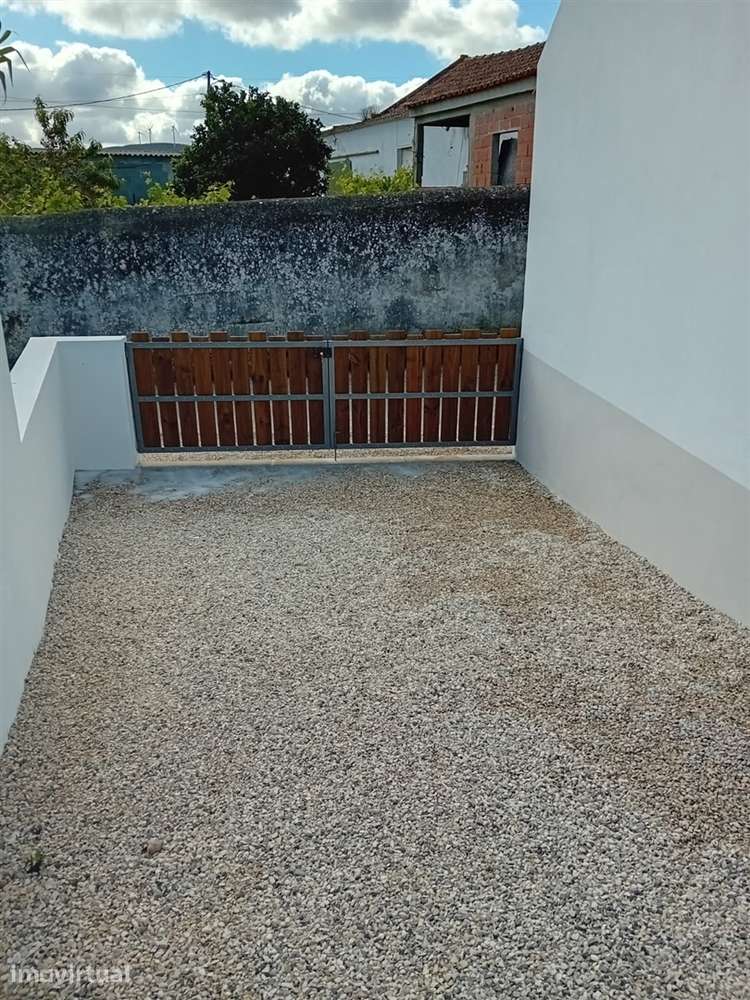 Moradia T1 Venda em Ventosa,Alenquer - Grande imagem: 3/26