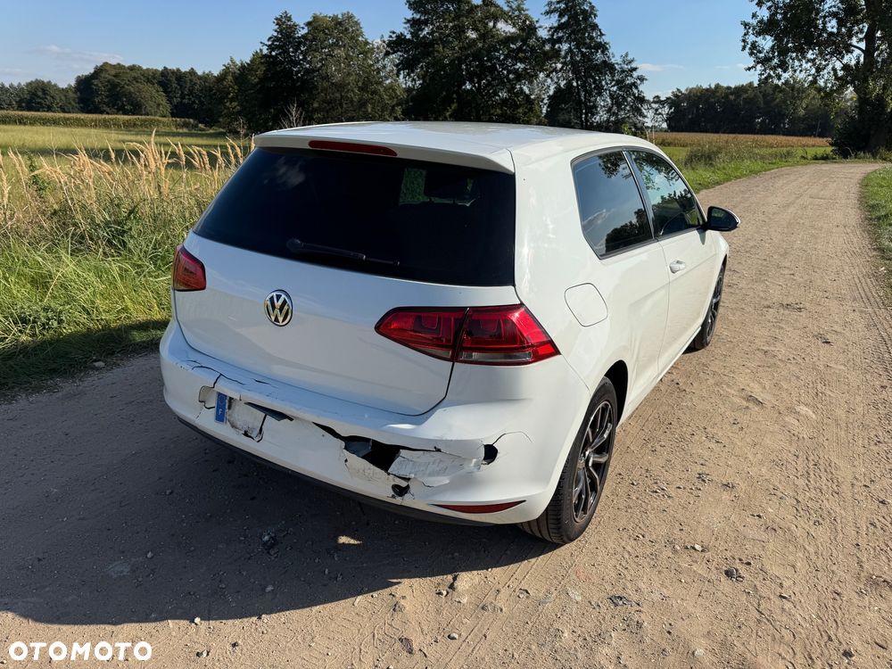 Volkswagen Golf - 10
