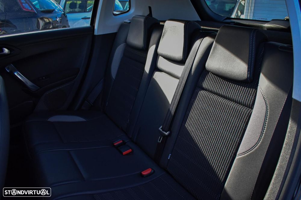 Peugeot 2008 1.6 BlueHDi Allure - 7