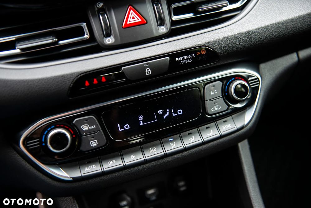 Hyundai i30 1.5 T-GDI 48V Premium - 32