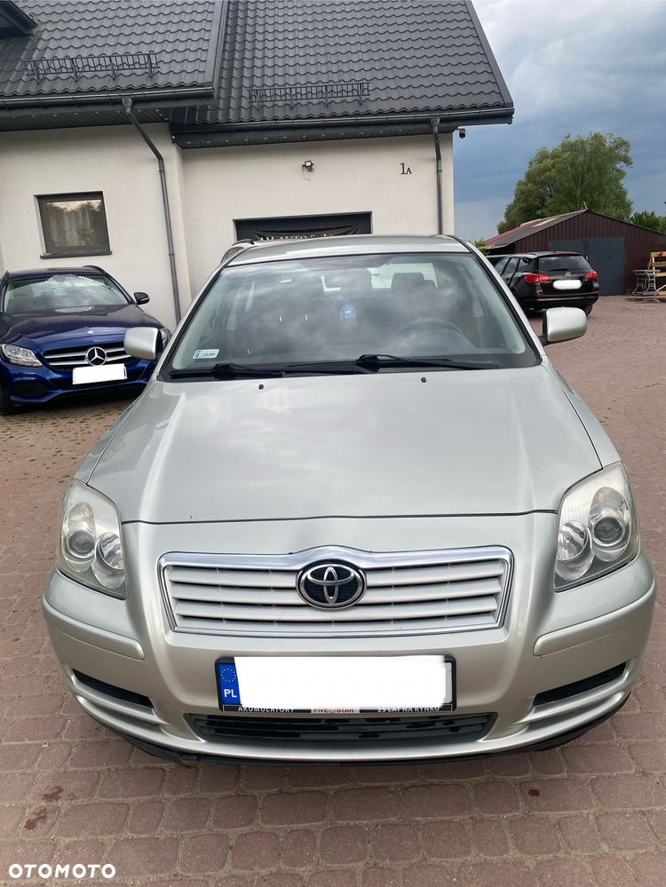 Toyota Avensis 2.0 D-4D Luna - 17