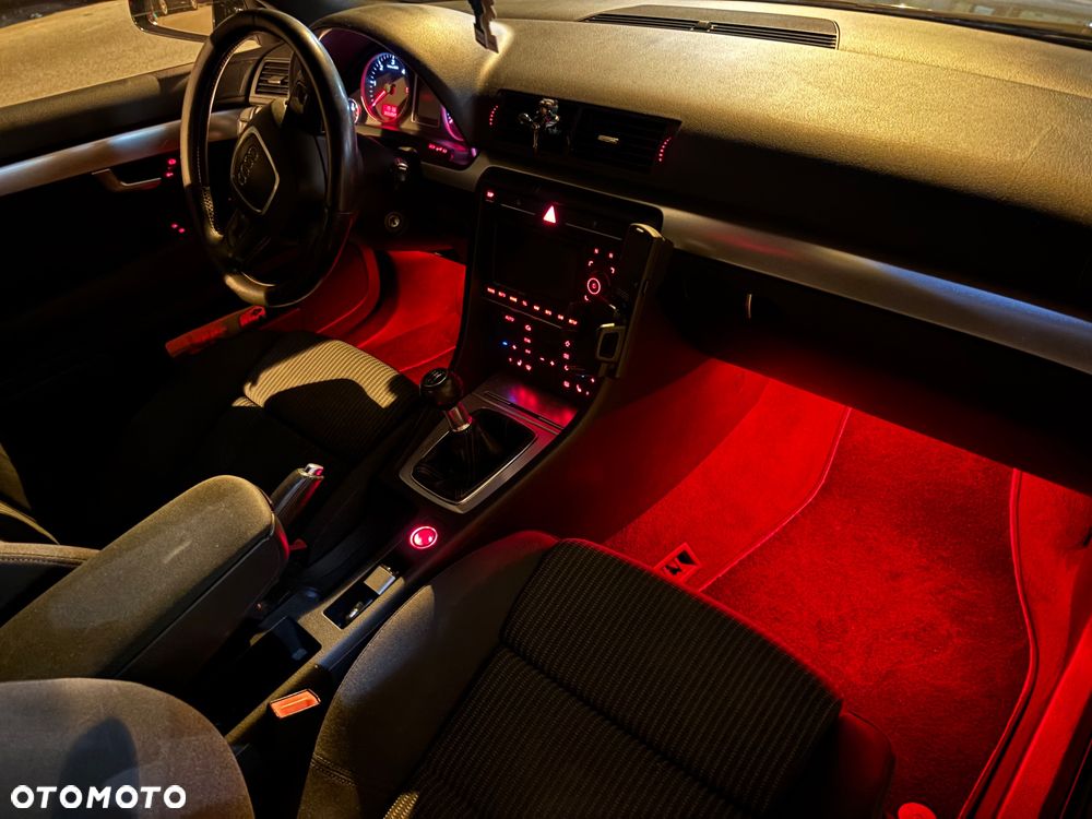 Audi A4 Avant 2.0 TDI - 18