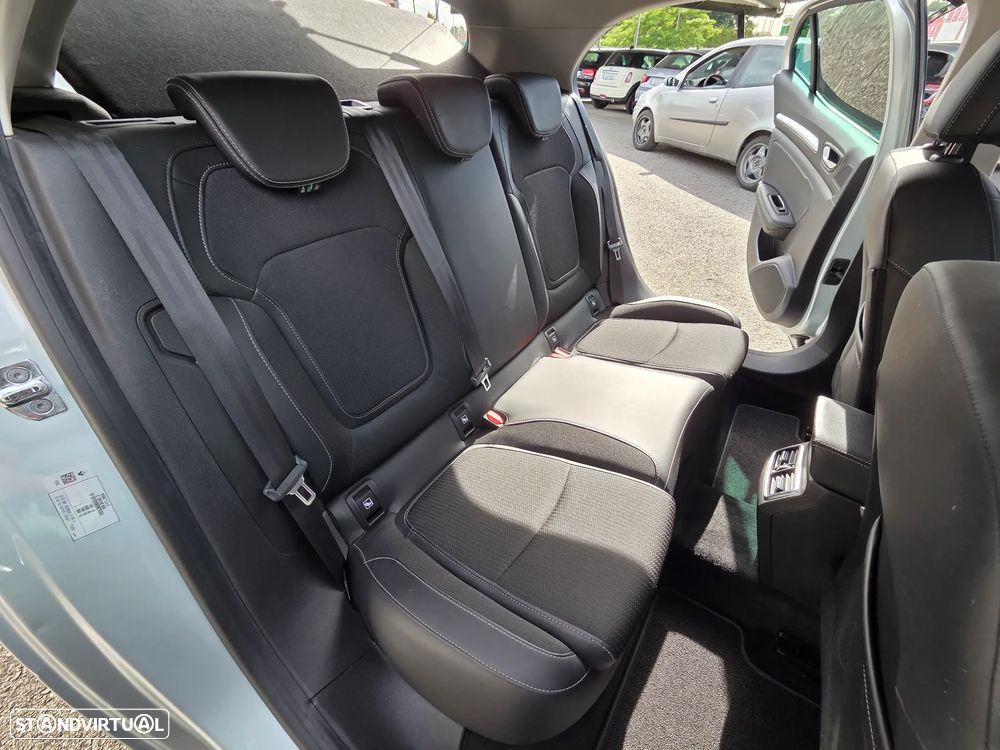 Renault Mégane BLUE dCi 115 INTENS - 16