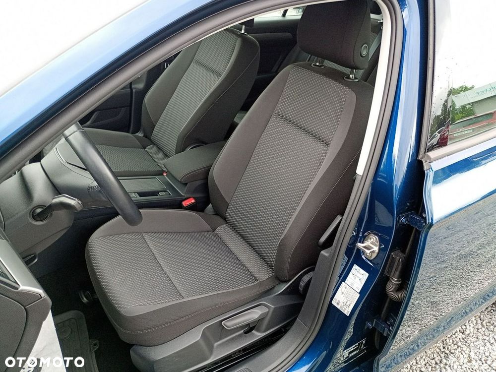 Volkswagen Passat Variant 2.0 TDI EVO Essence - 21