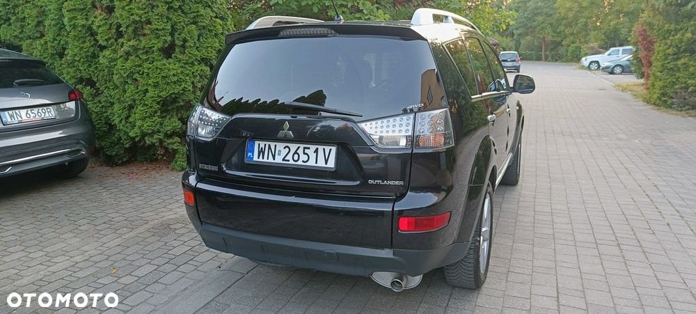 Mitsubishi Outlander 2.4 4WD CVT Instyle - 6