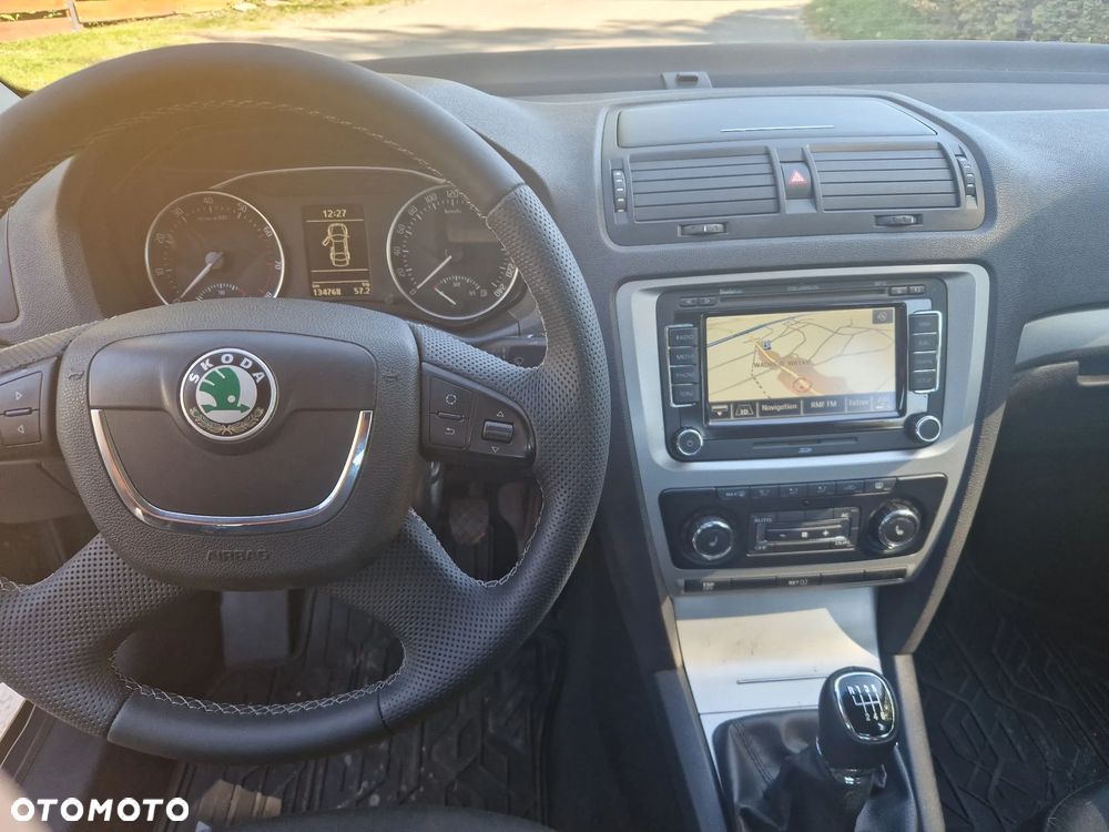 Skoda Octavia 1.8 T FSI Elegance - 10