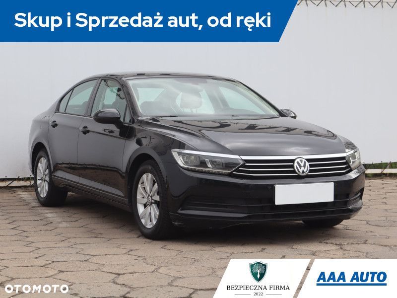 Volkswagen Passat - 3