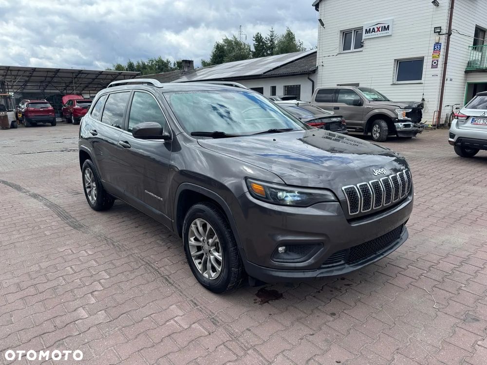 Jeep Cherokee - 1