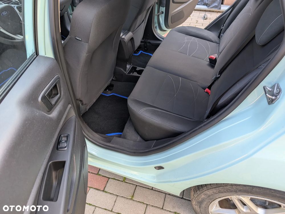 Ford Fiesta - 10