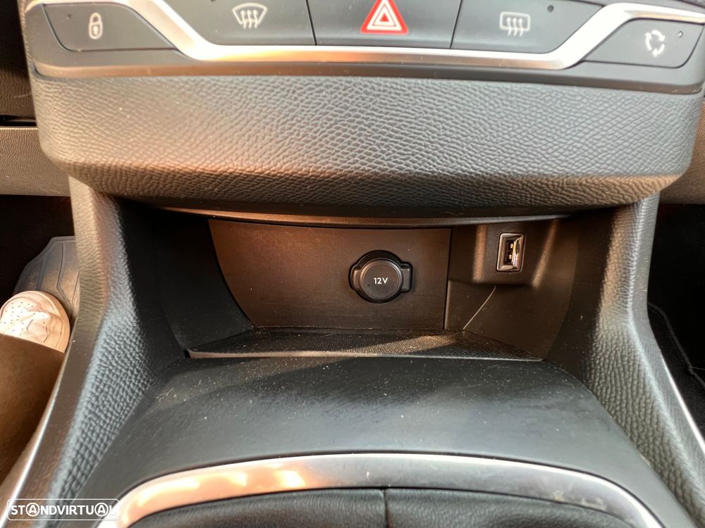 Peugeot 308 1.2 PureTech Allure - 27