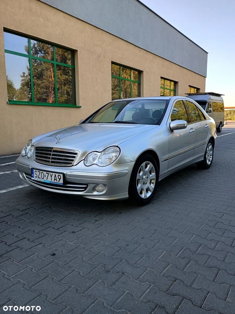 Mercedes-Benz Klasa C 180 Kompressor Automatik Elegance - 15