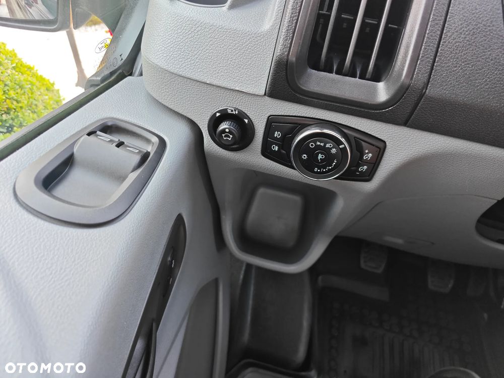 Ford TRANSIT - 37