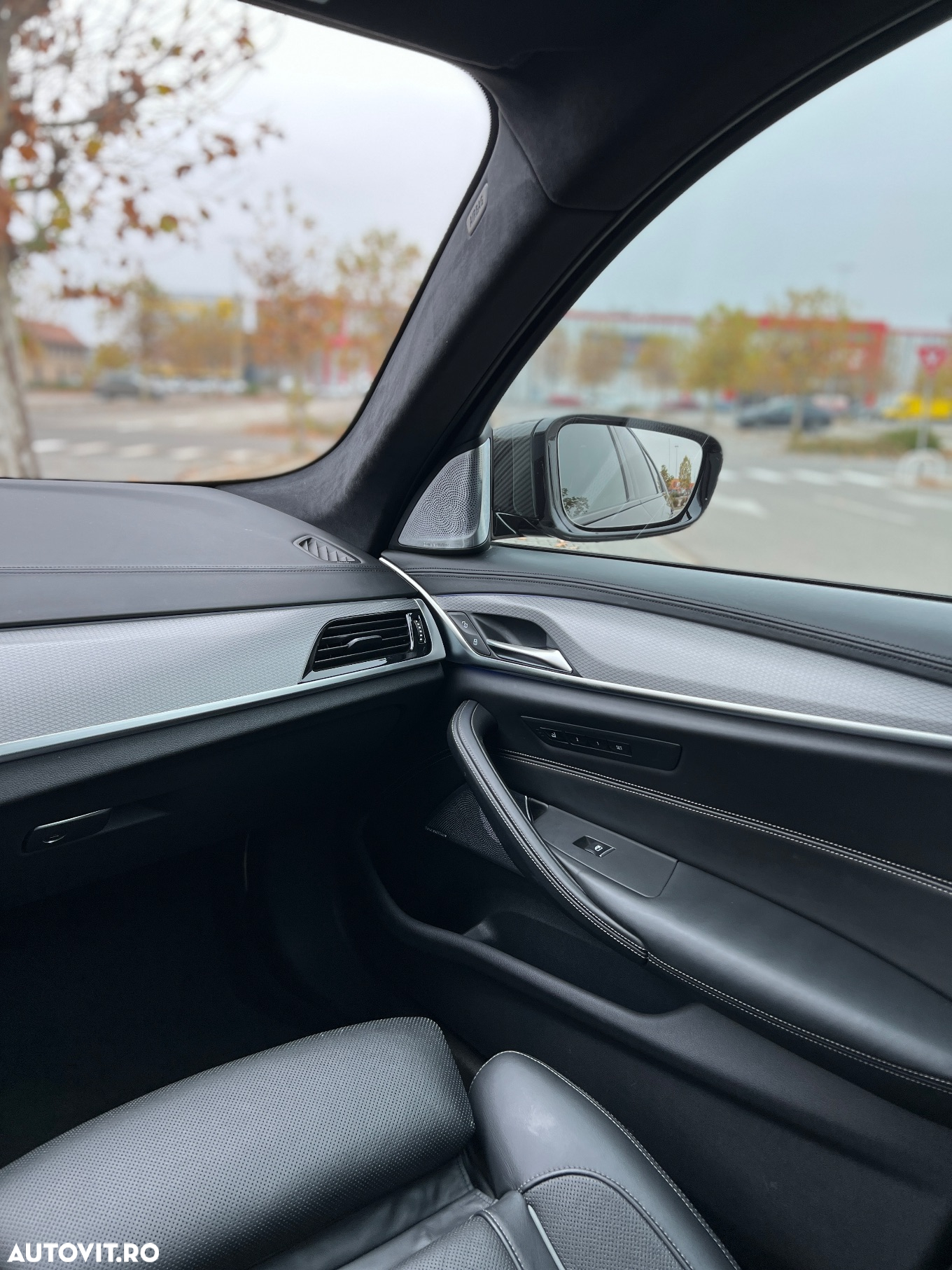 BMW Seria 5 530e Aut. M Sport Edition - 23