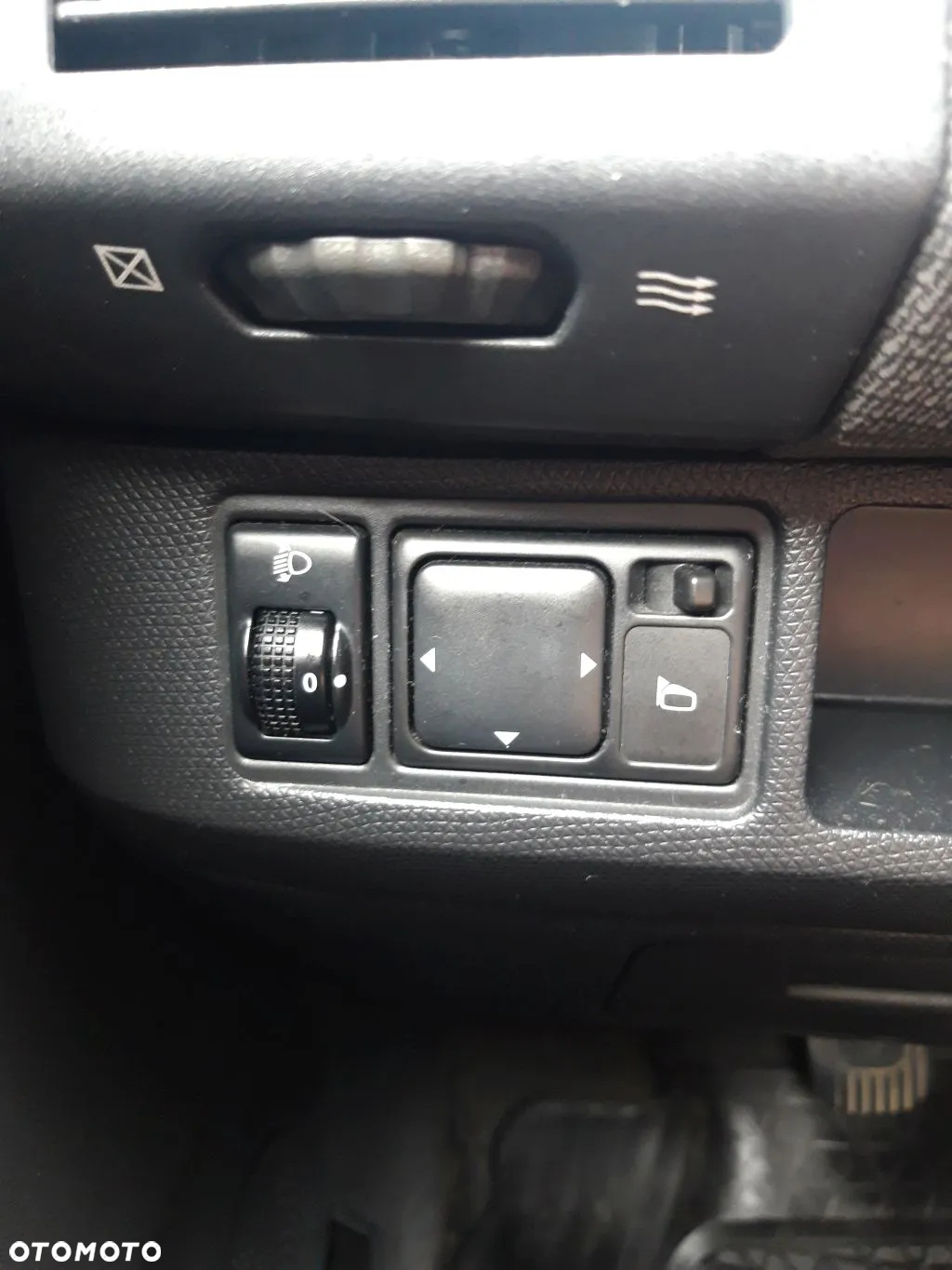 Nissan Micra 1.4 Active Luxury - 18