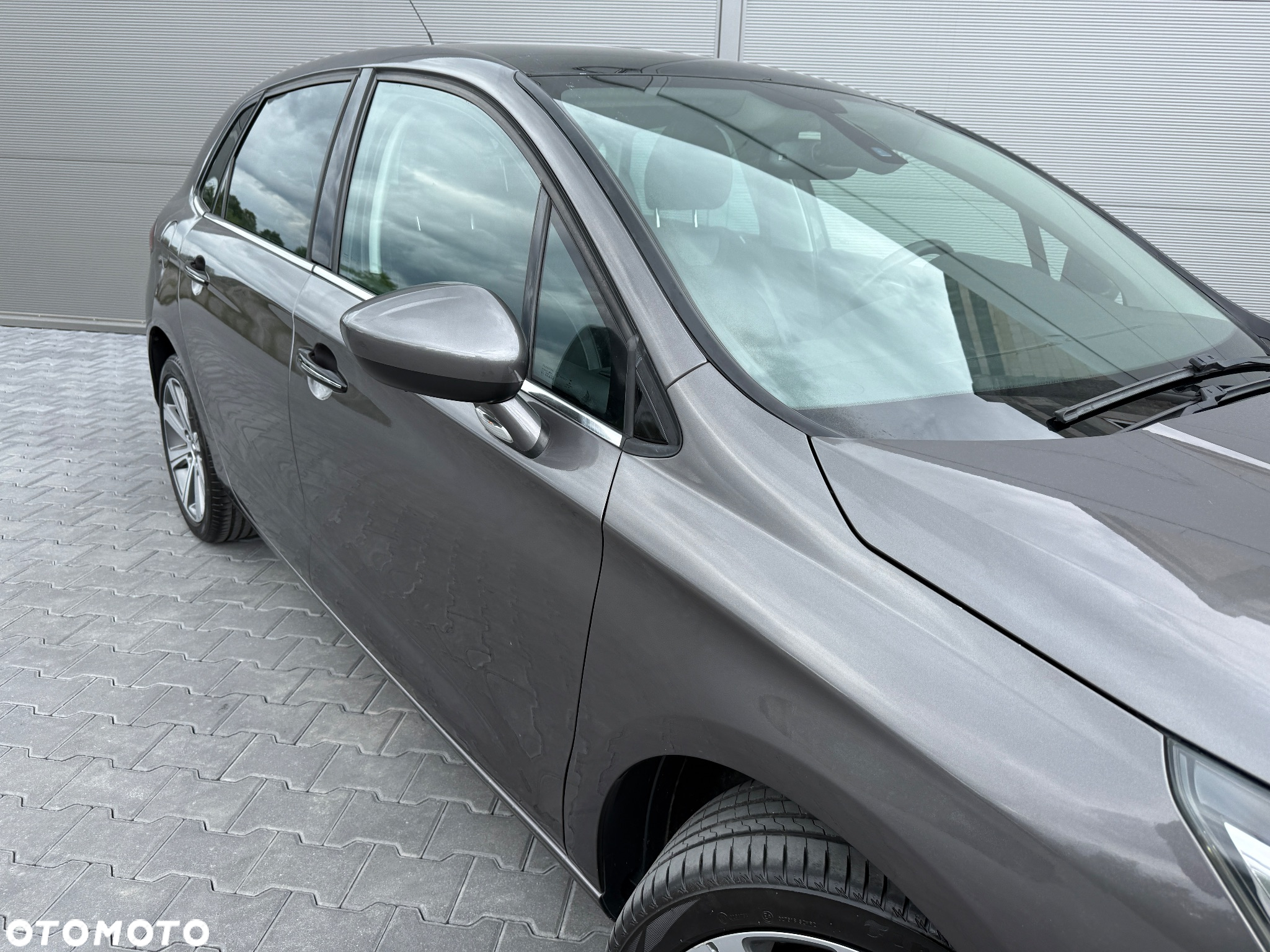 Citroën C4 PureTech e-THP 130 Exclusive - 24