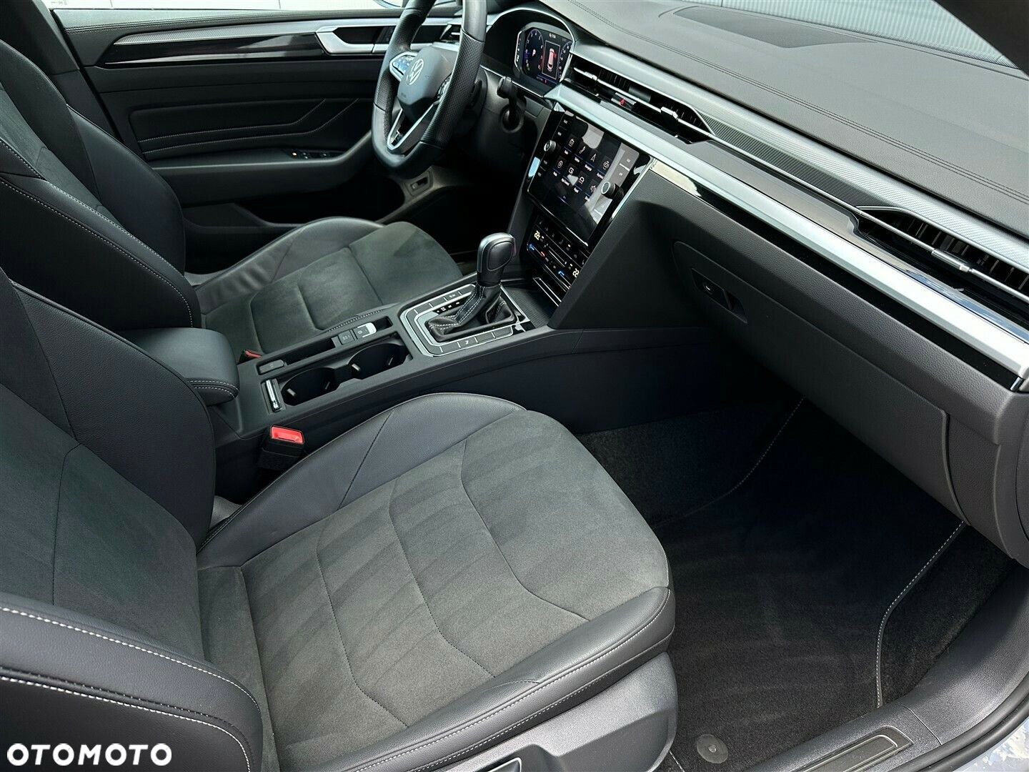 Volkswagen Arteon 2.0 TSI R-Line DSG - 6
