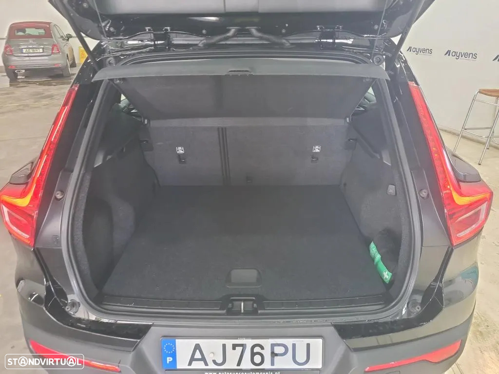 Volvo XC 40 1.5 T2 Momentum Core - 9