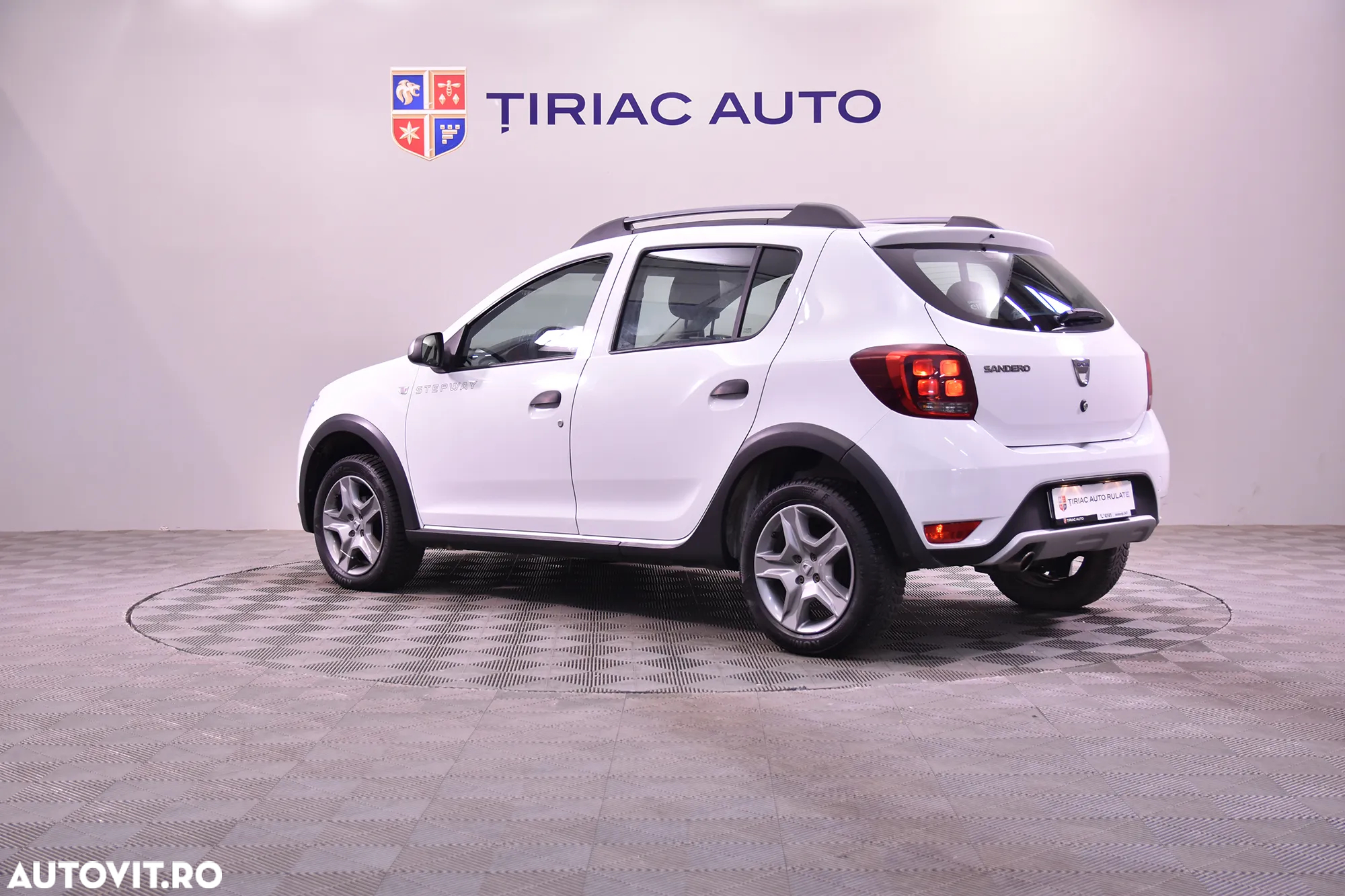 Dacia Sandero - 3