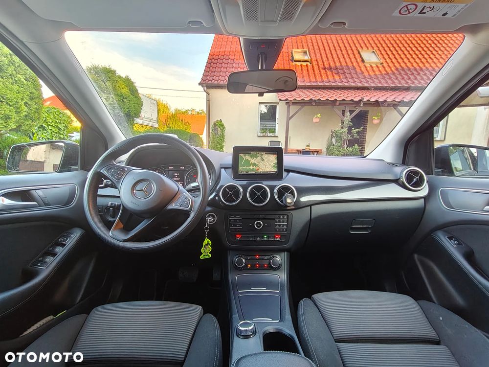 Mercedes-Benz Klasa B 200 d 7G-DCT SCORE - 15