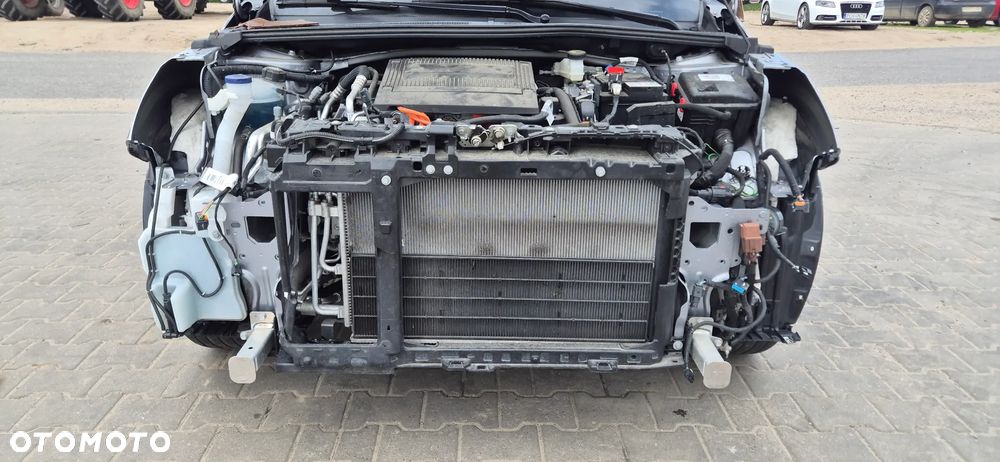 Peugeot 208 50kWh Business - 18