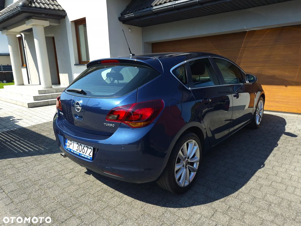 Opel Astra 1.6 Turbo Innovation - 13